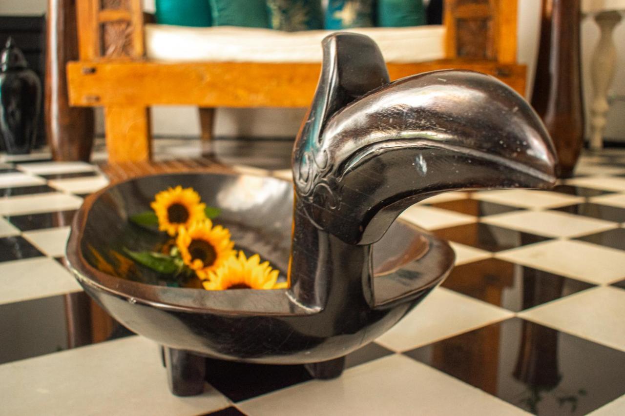 Aguamarina Boutique (adults Only)