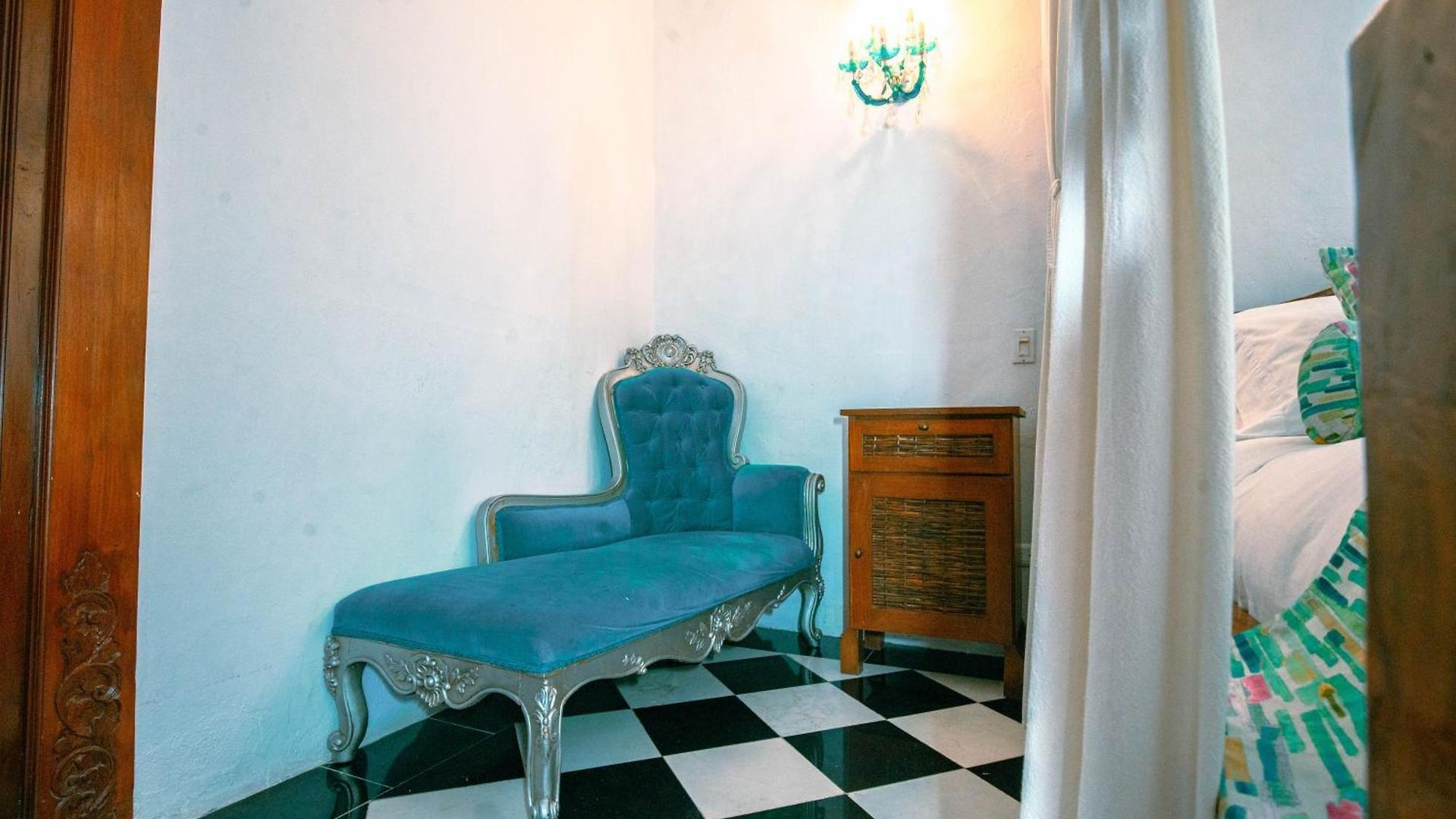 Aguamarina Boutique (adults Only)