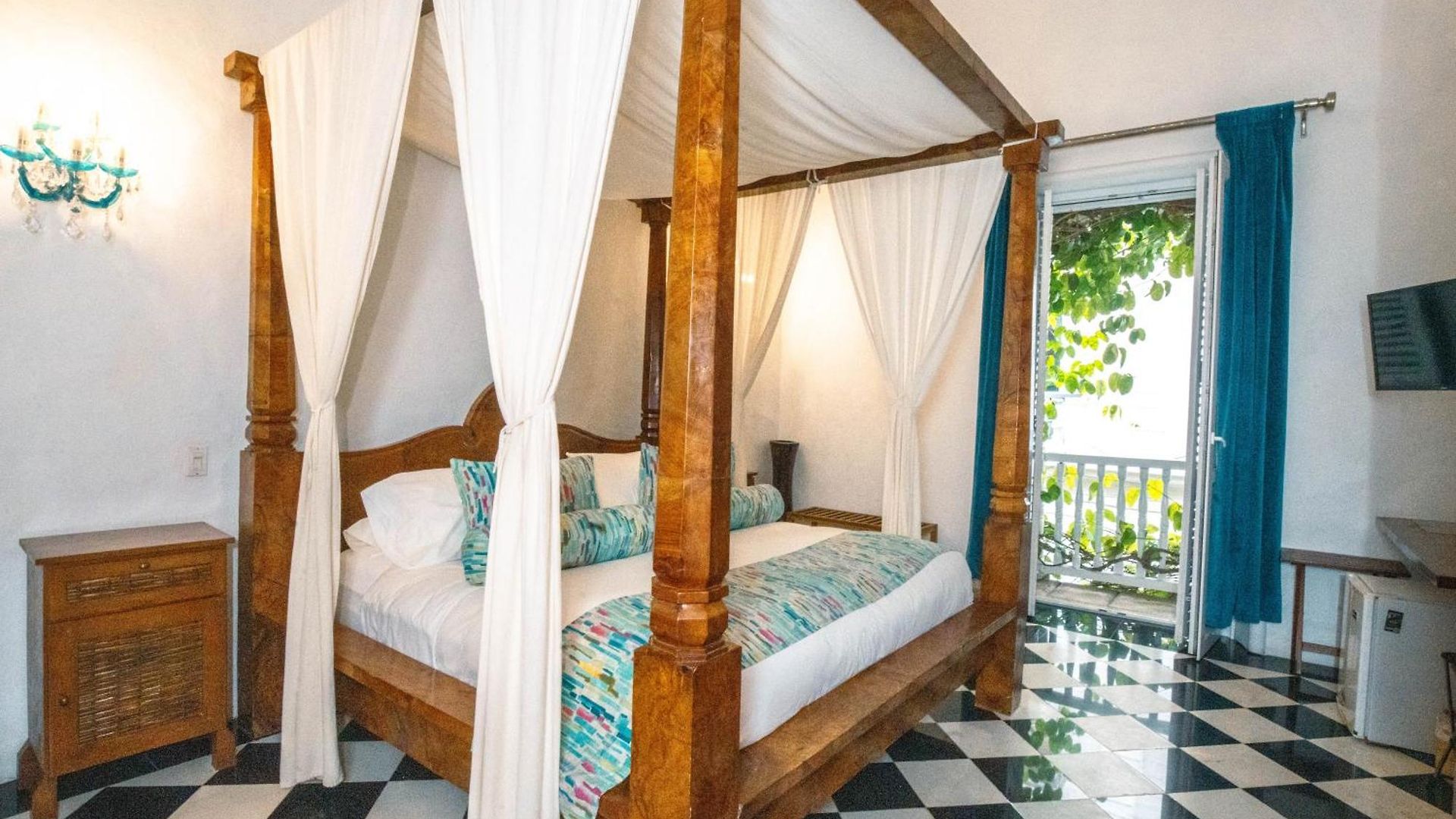 Hotel Aguamarina Boutique (adults Only) 5*