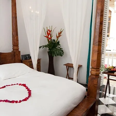 Aguamarina Boutique (adults Only)
